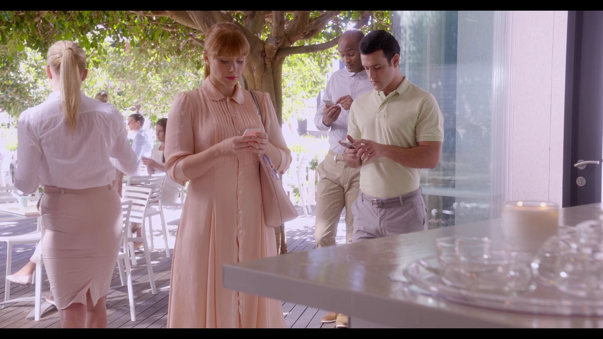 BlackMirror_3x01_Nosedive_0038.jpg