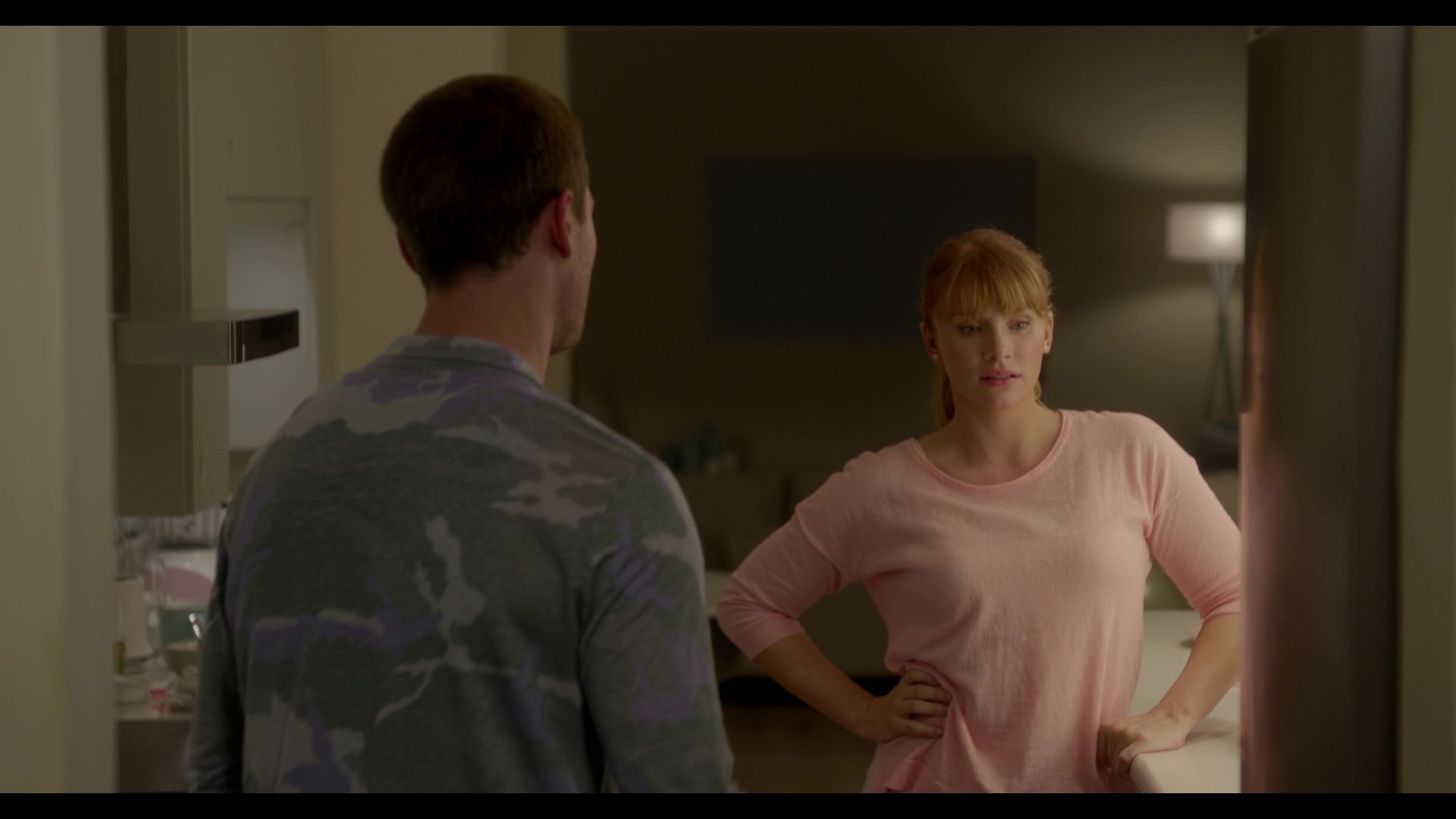 BlackMirror_3x01_Nosedive_0196.jpg