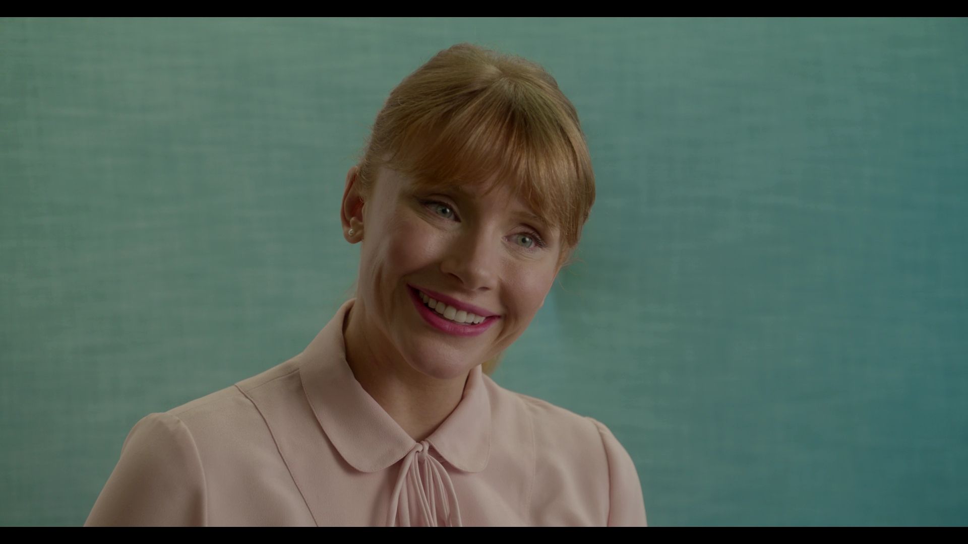 BlackMirror_3x01_Nosedive_0206.jpg