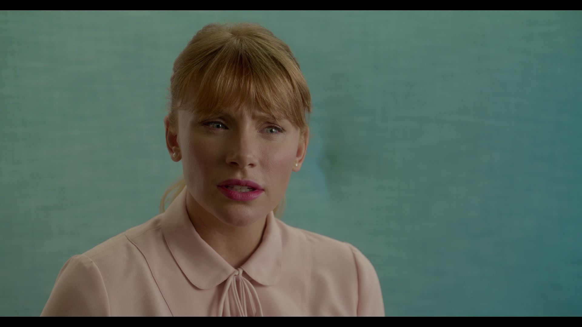 BlackMirror_3x01_Nosedive_0214.jpg