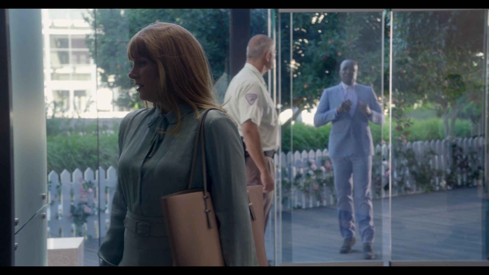 BlackMirror_3x01_Nosedive_0238.jpg