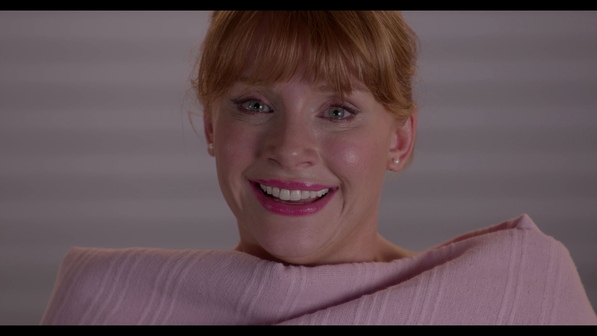 BlackMirror_3x01_Nosedive_0355.jpg