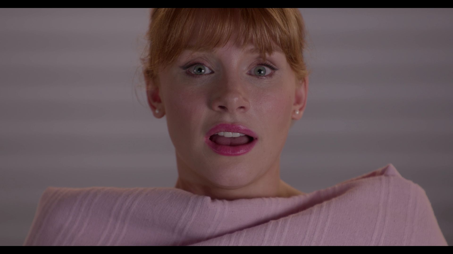 BlackMirror_3x01_Nosedive_0362.jpg