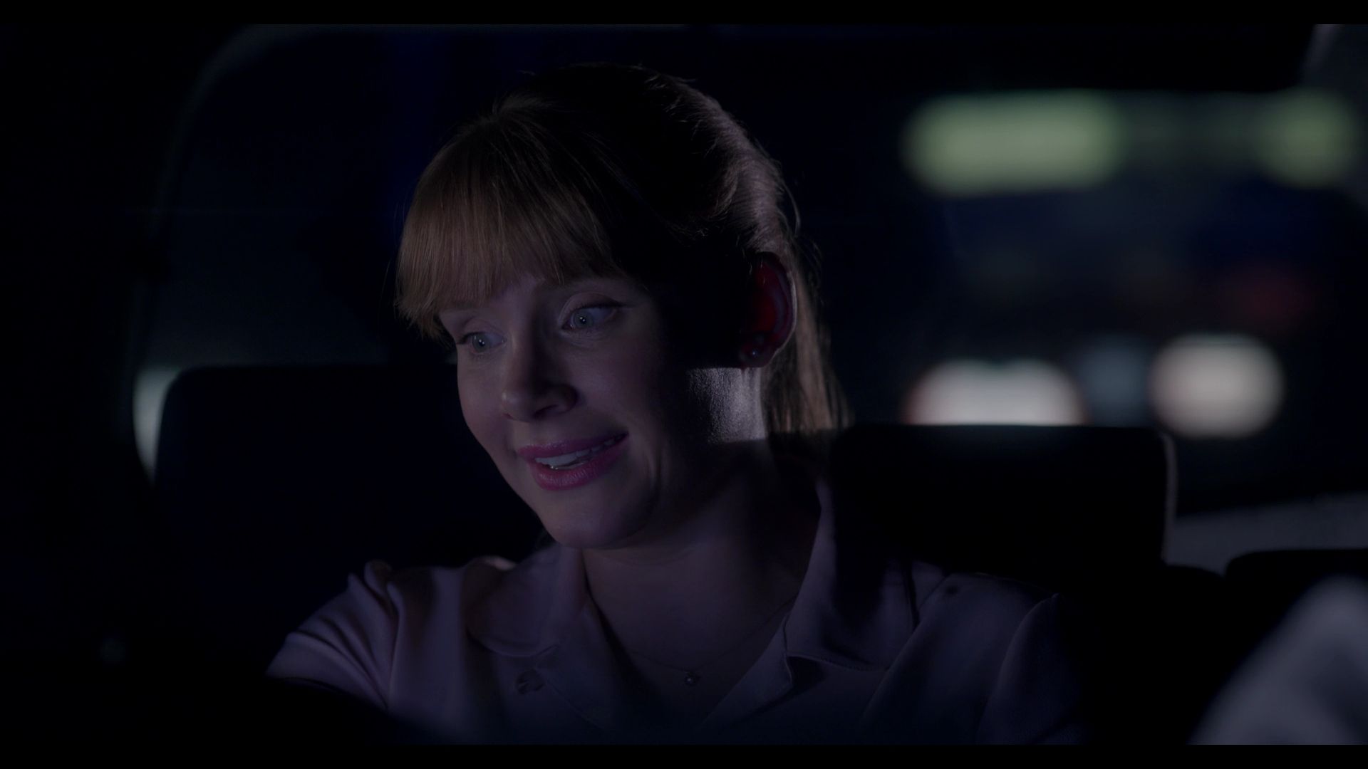 BlackMirror_3x01_Nosedive_0520.jpg