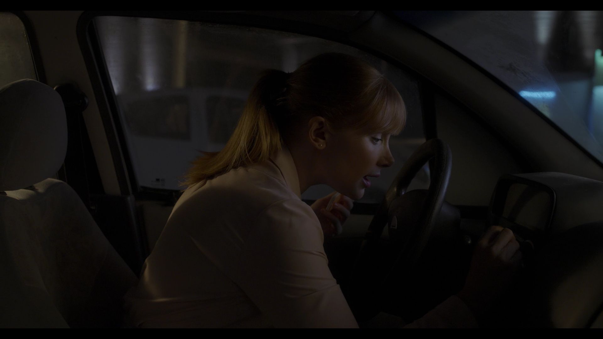 BlackMirror_3x01_Nosedive_0608.jpg
