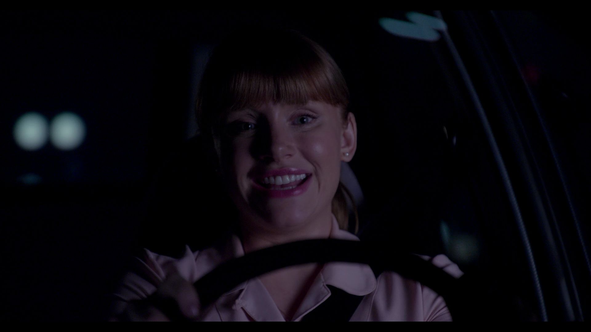 BlackMirror_3x01_Nosedive_0634.jpg