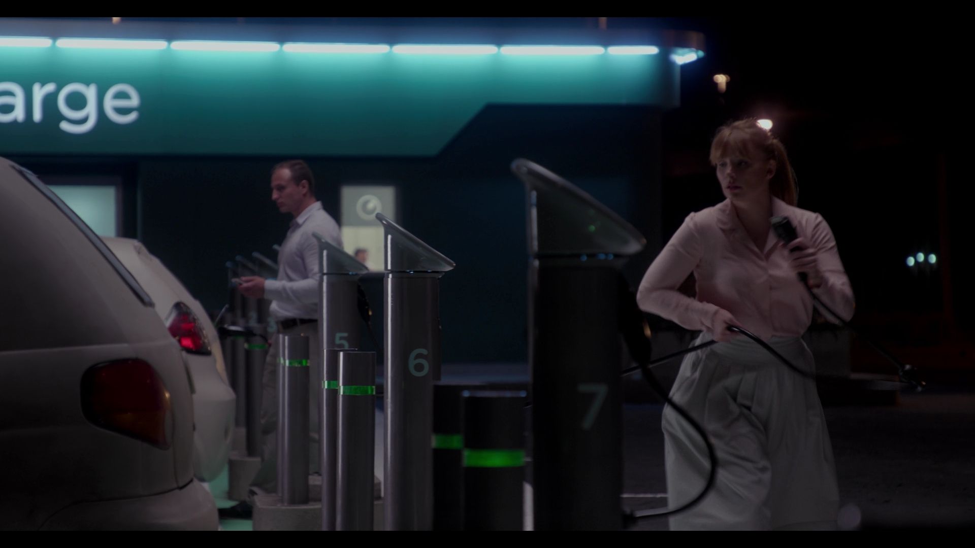 BlackMirror_3x01_Nosedive_0664.jpg