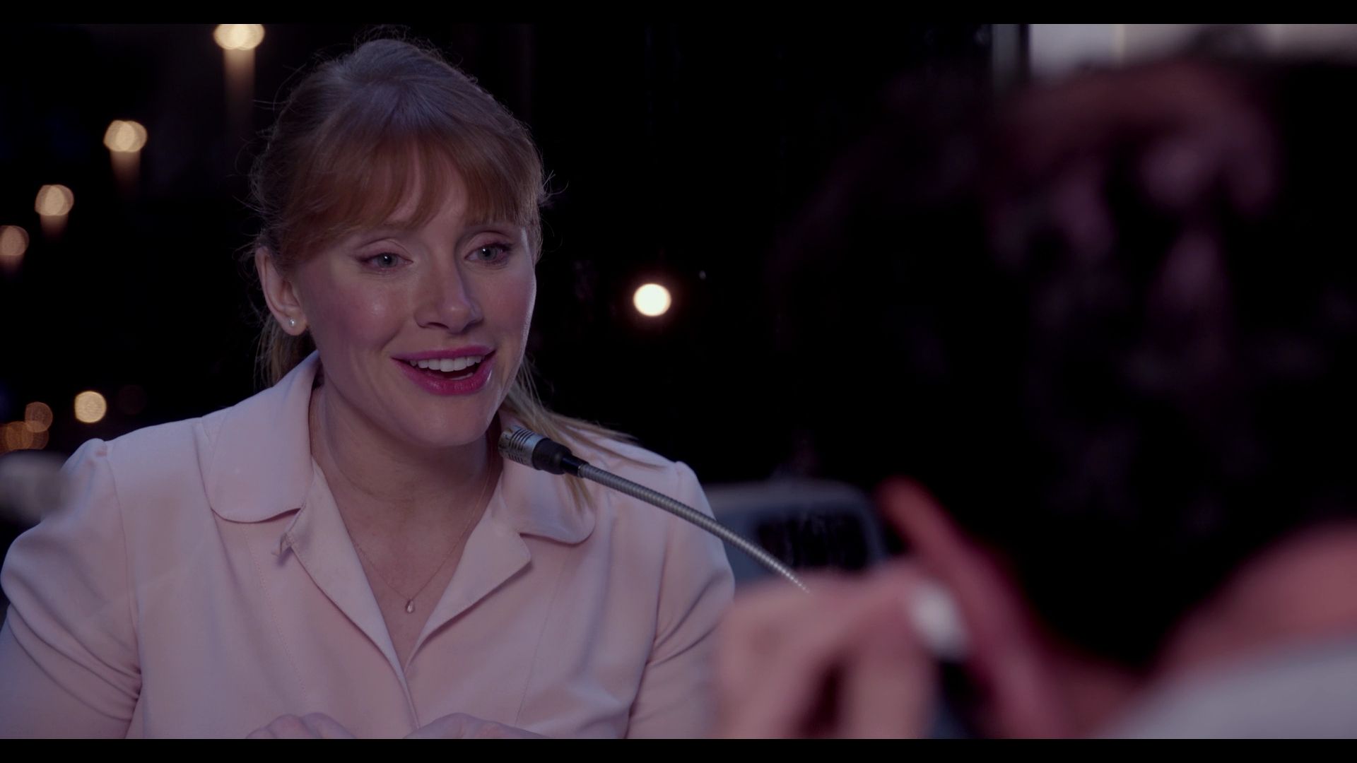 BlackMirror_3x01_Nosedive_0668.jpg