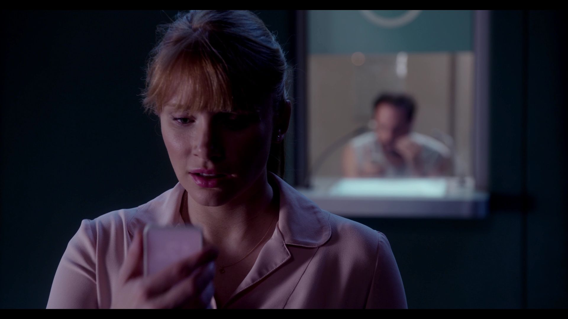 BlackMirror_3x01_Nosedive_0675.jpg