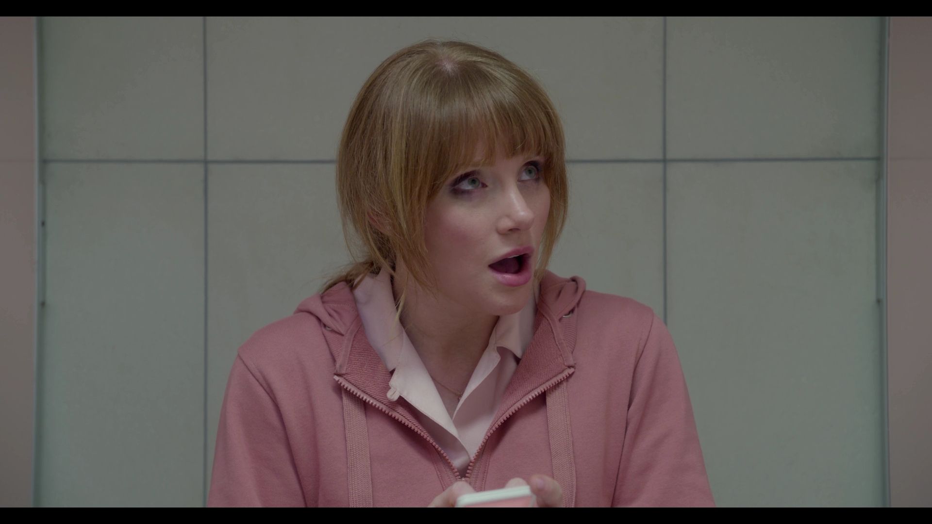 BlackMirror_3x01_Nosedive_0790.jpg