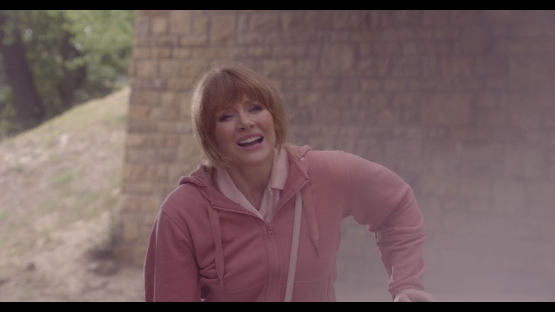 BlackMirror_3x01_Nosedive_0867.jpg