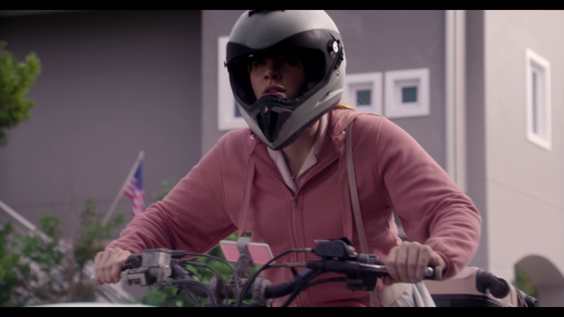 BlackMirror_3x01_Nosedive_0878.jpg BlackMirror_3x01_Nosedive_0878.jpg