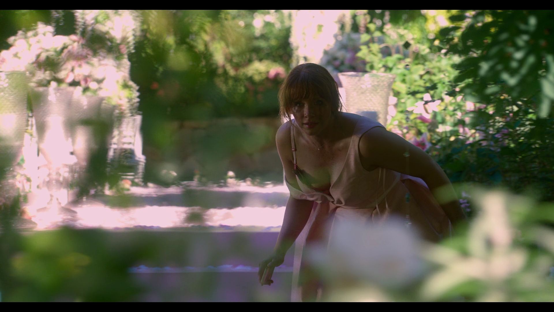 BlackMirror_3x01_Nosedive_0898.jpg