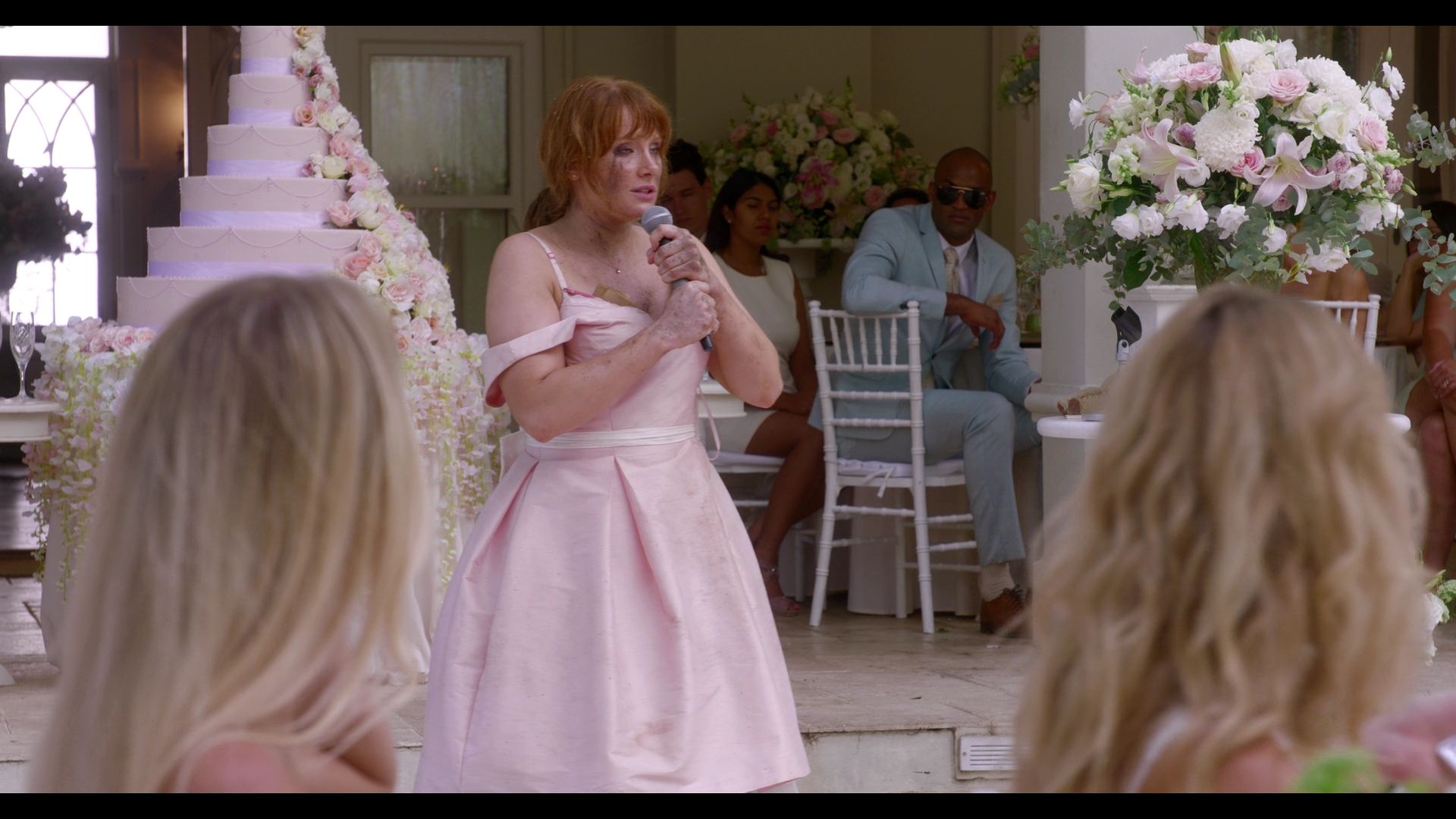 BlackMirror_3x01_Nosedive_0912.jpg