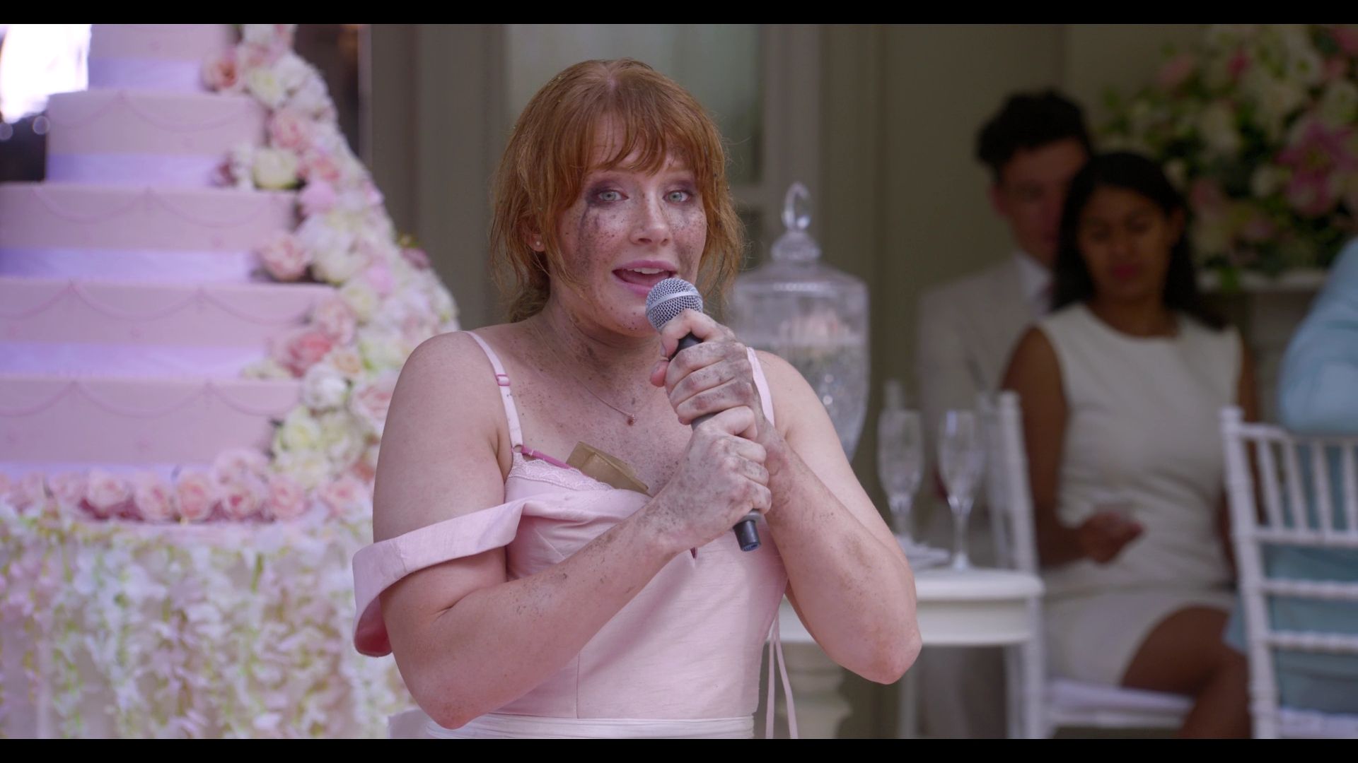 BlackMirror_3x01_Nosedive_0918.jpg