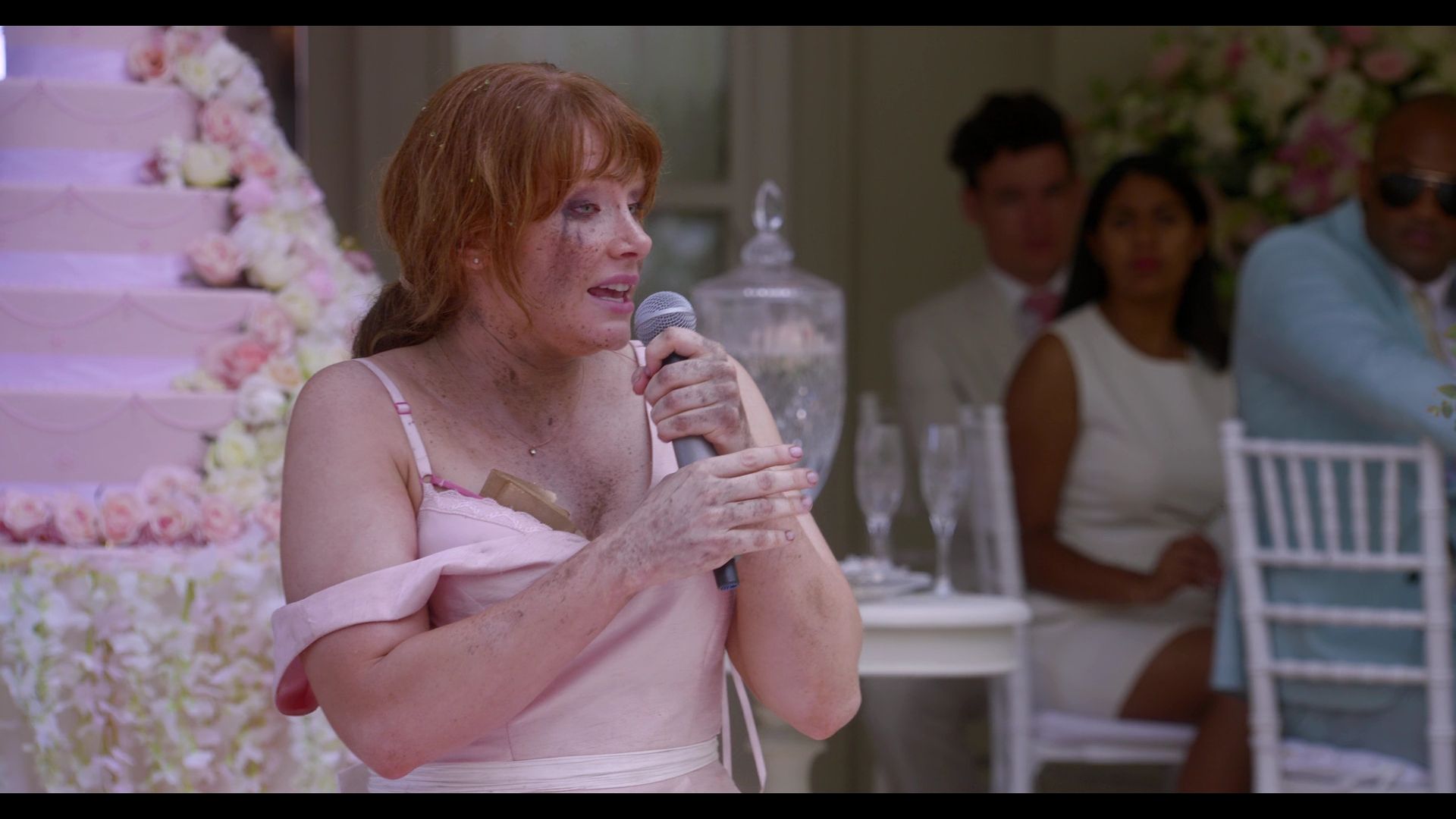 BlackMirror_3x01_Nosedive_0922.jpg