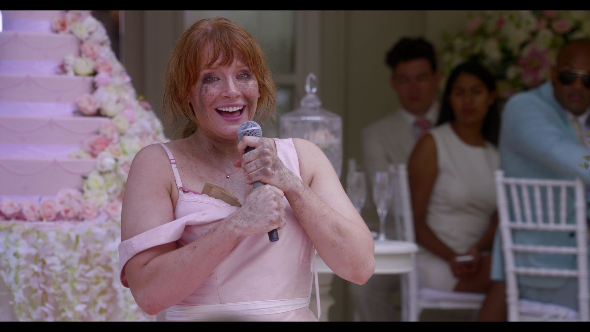 BlackMirror_3x01_Nosedive_0925.jpg