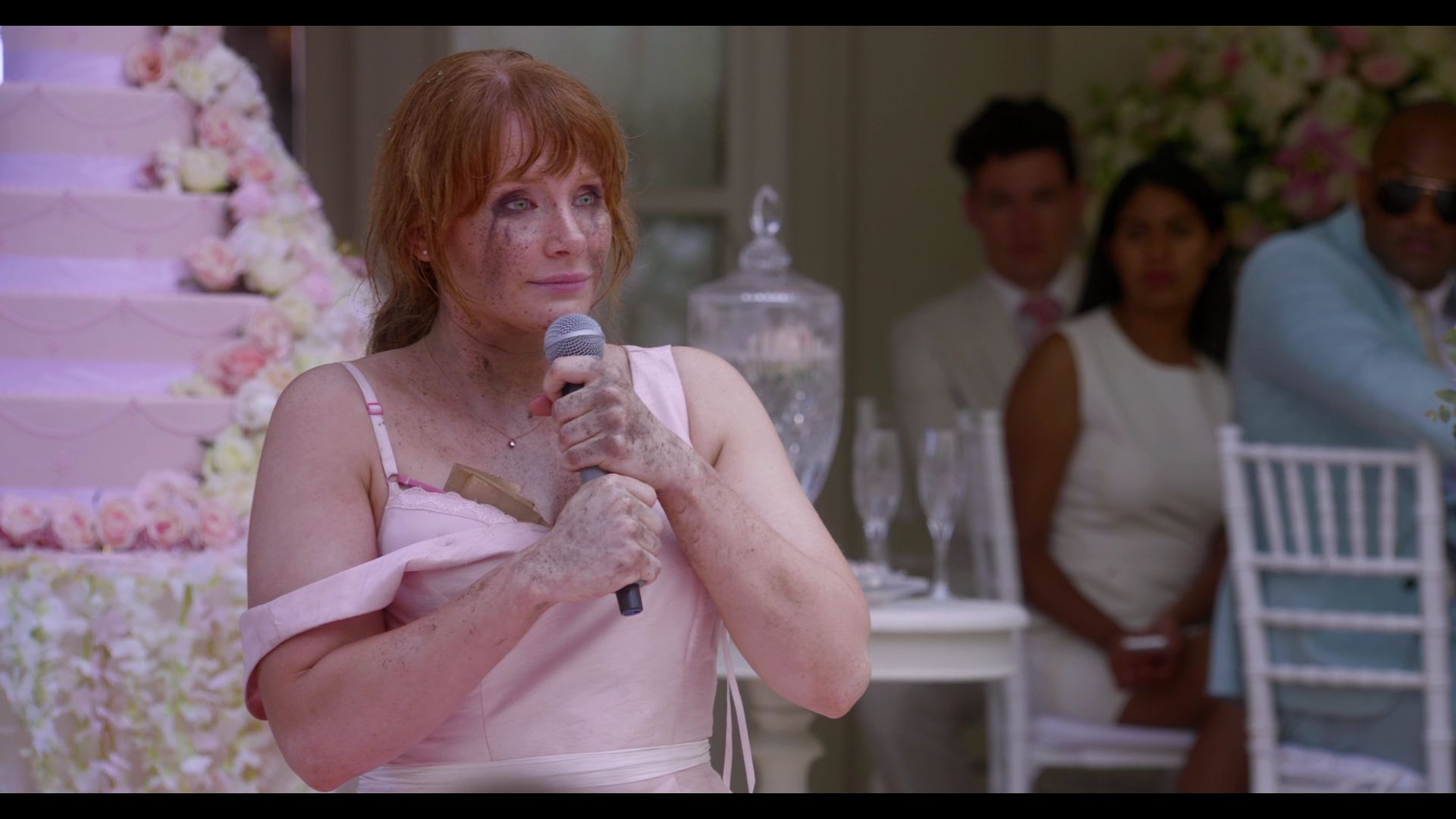 BlackMirror_3x01_Nosedive_0926.jpg