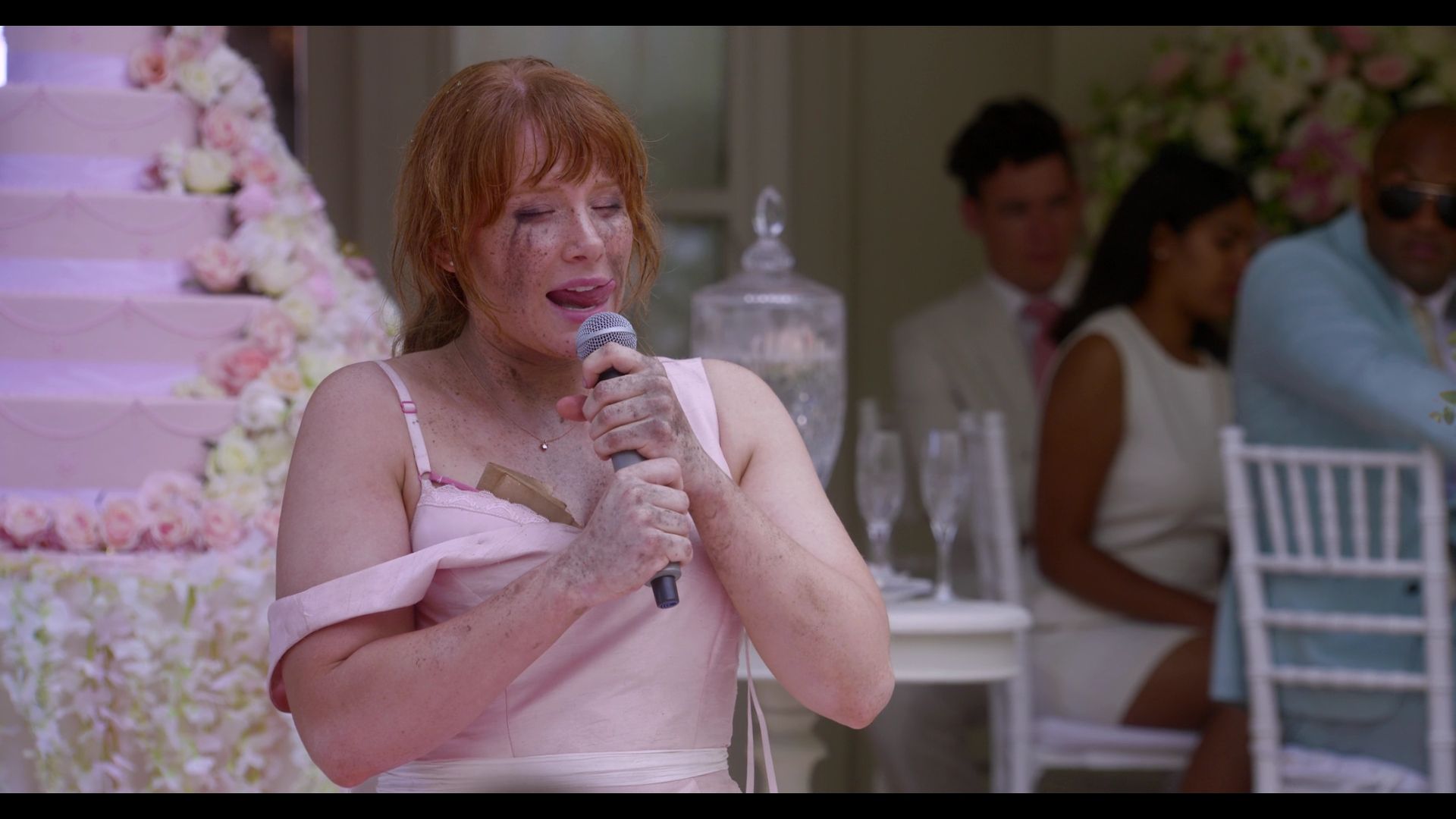 BlackMirror_3x01_Nosedive_0928.jpg