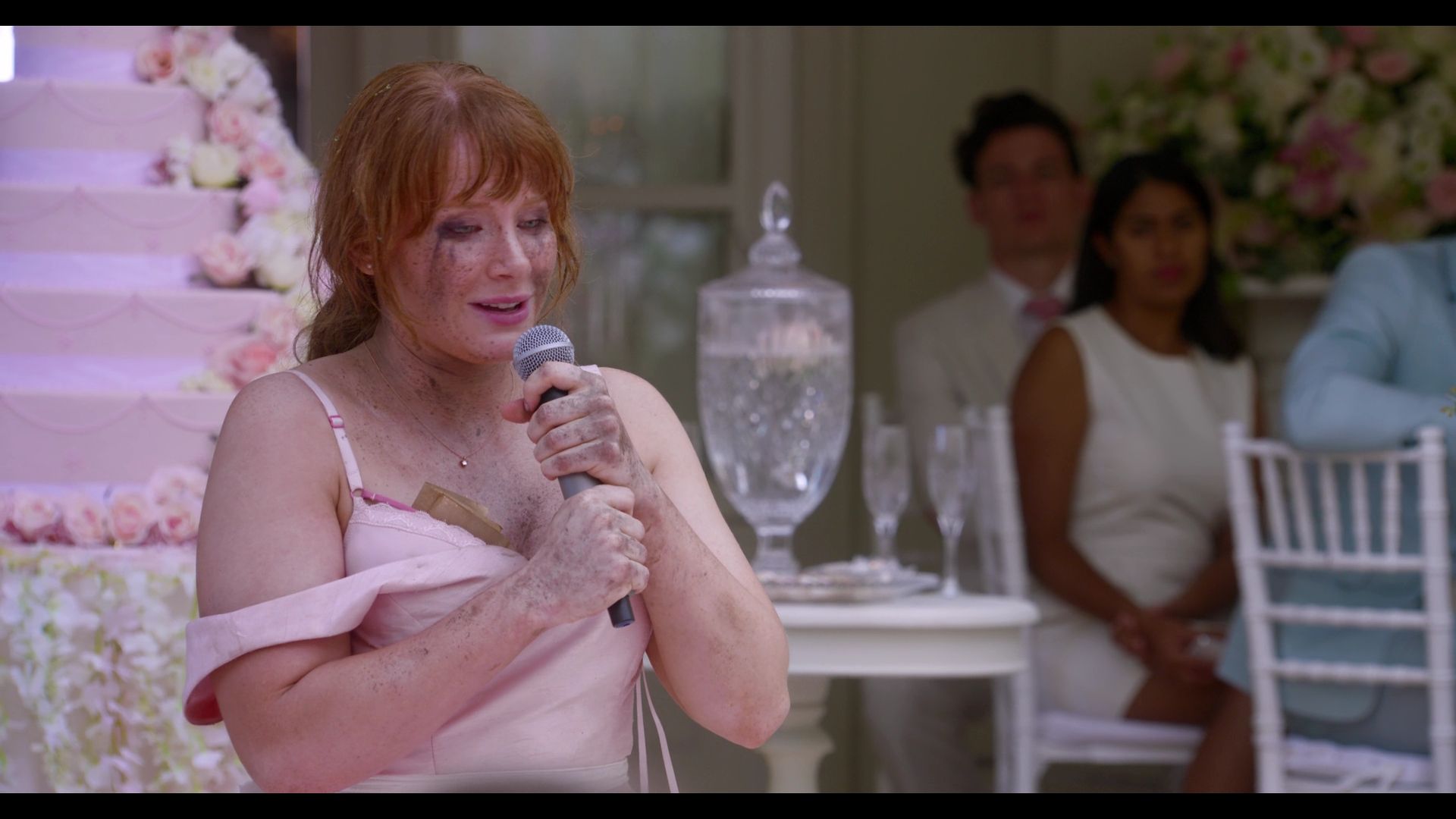 BlackMirror_3x01_Nosedive_0930.jpg