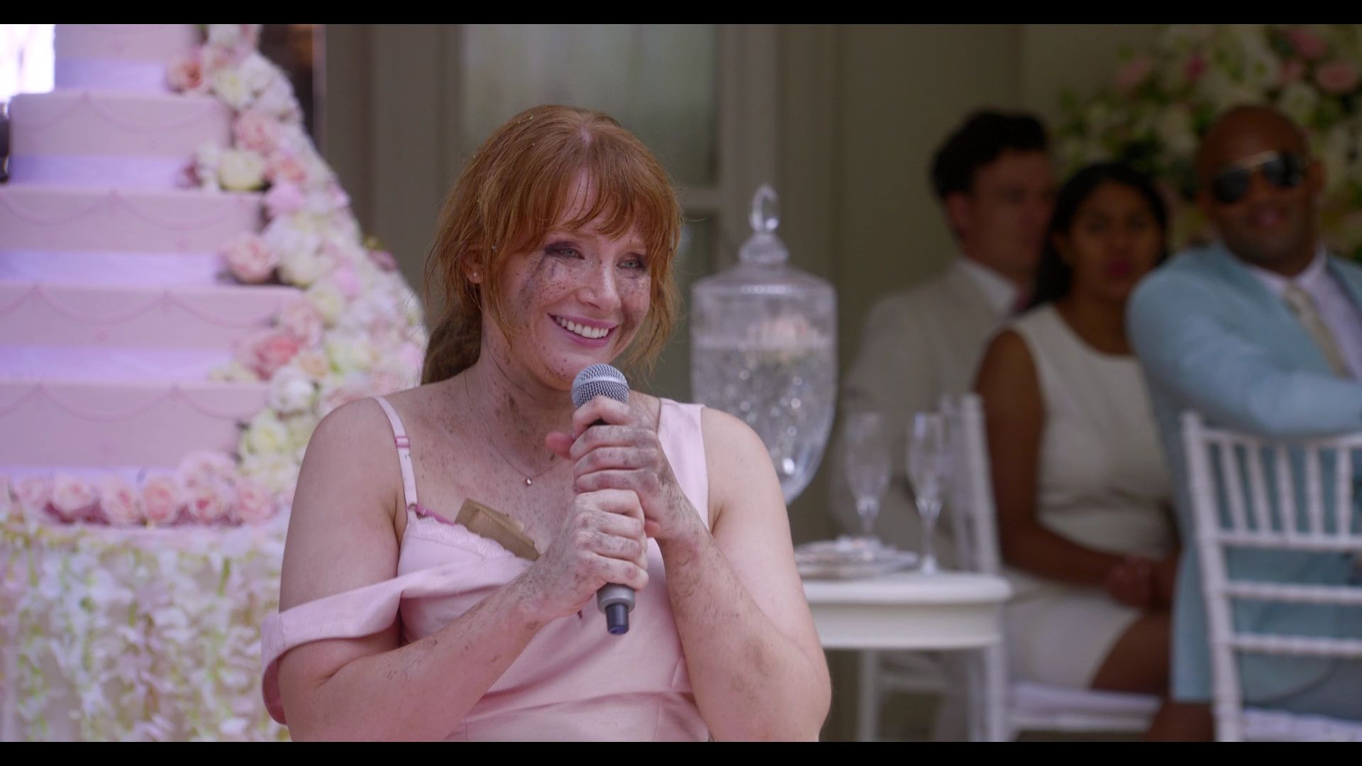 BlackMirror_3x01_Nosedive_0946.jpg