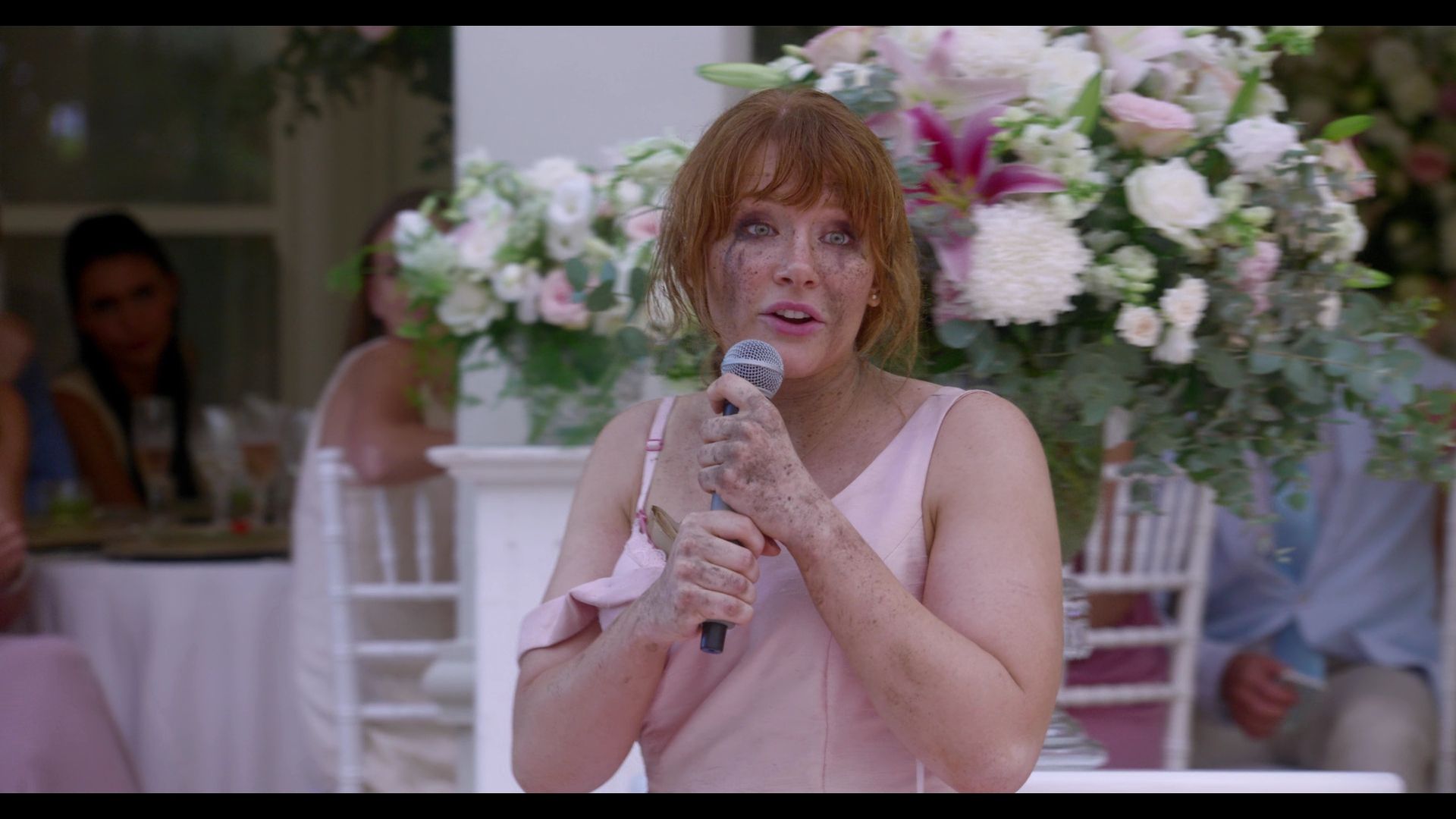 BlackMirror_3x01_Nosedive_0951.jpg