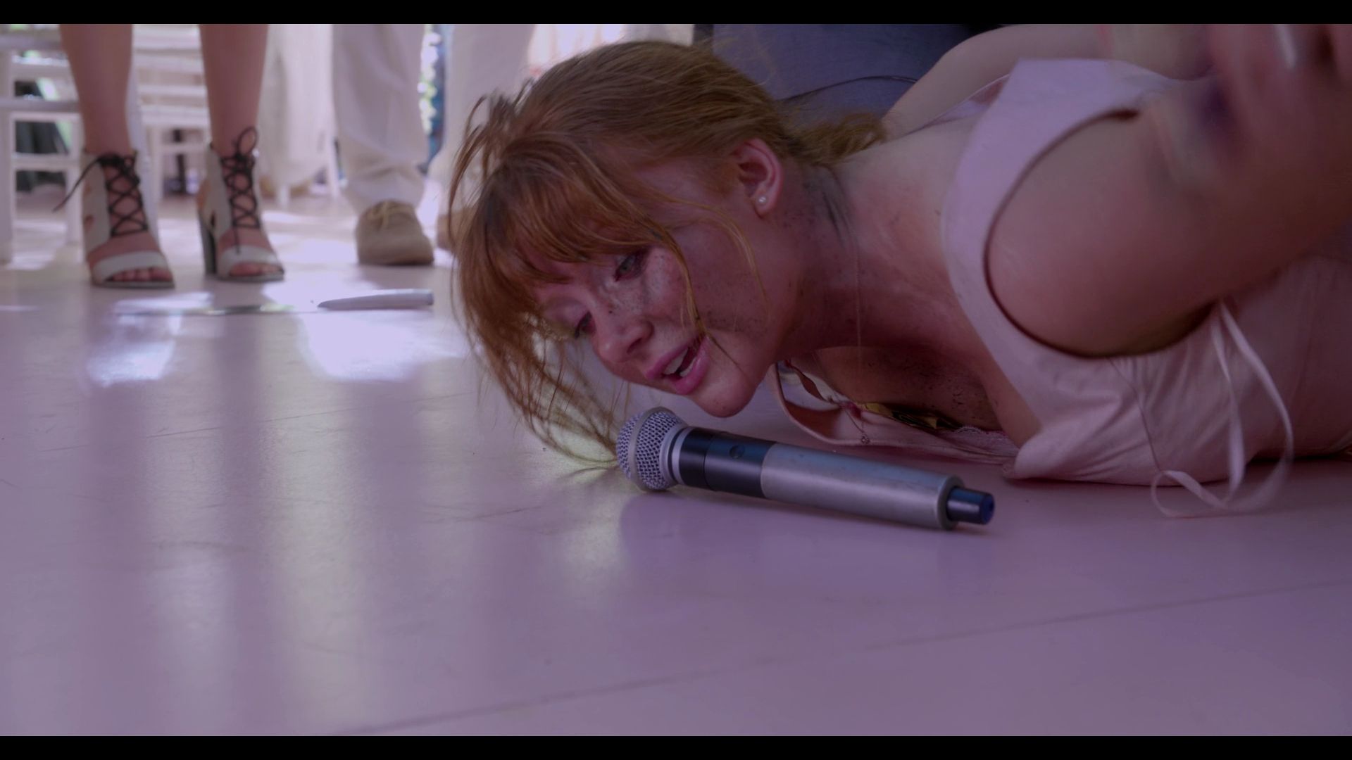 BlackMirror_3x01_Nosedive_1043.jpg