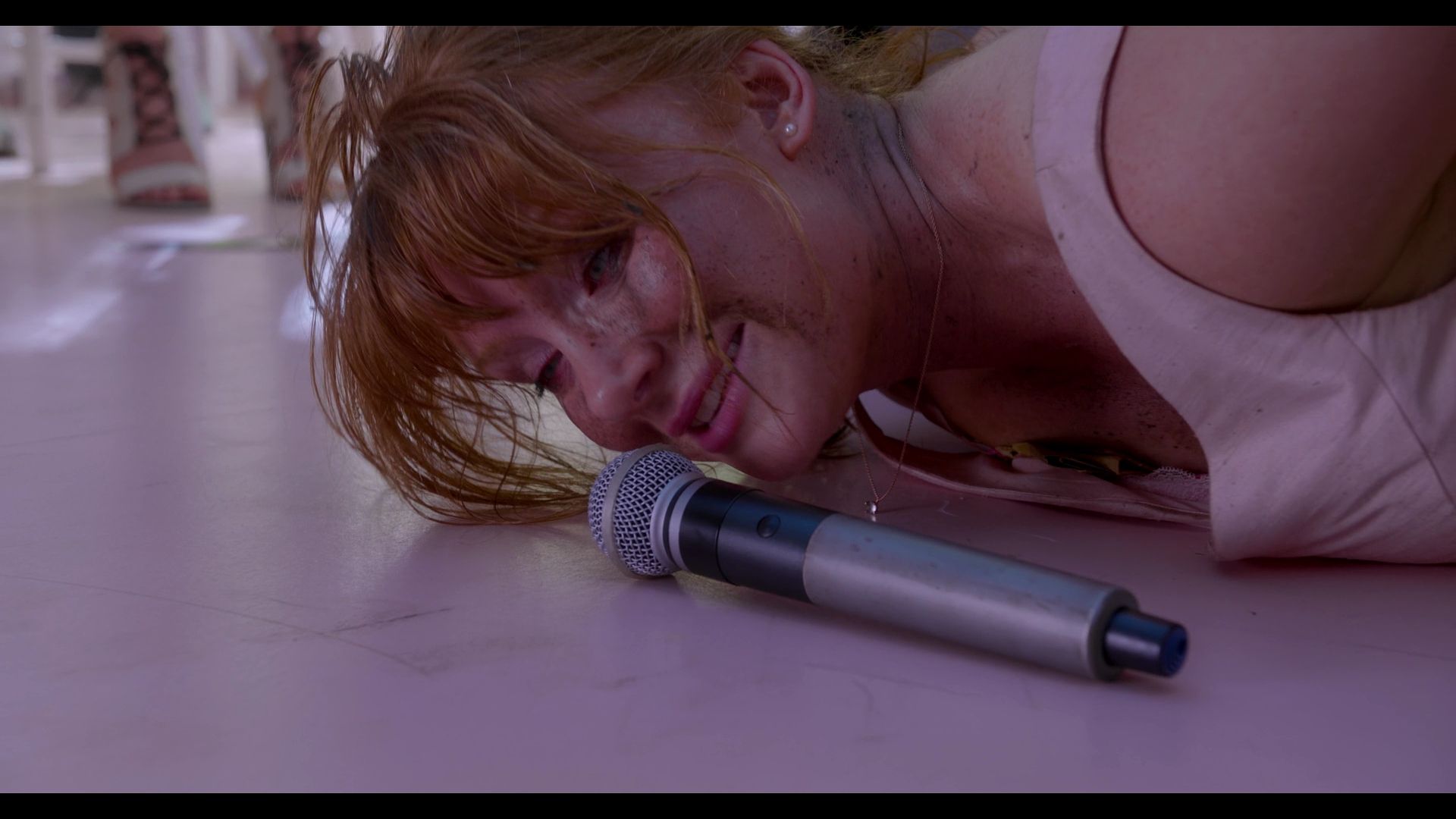 BlackMirror_3x01_Nosedive_1049.jpg