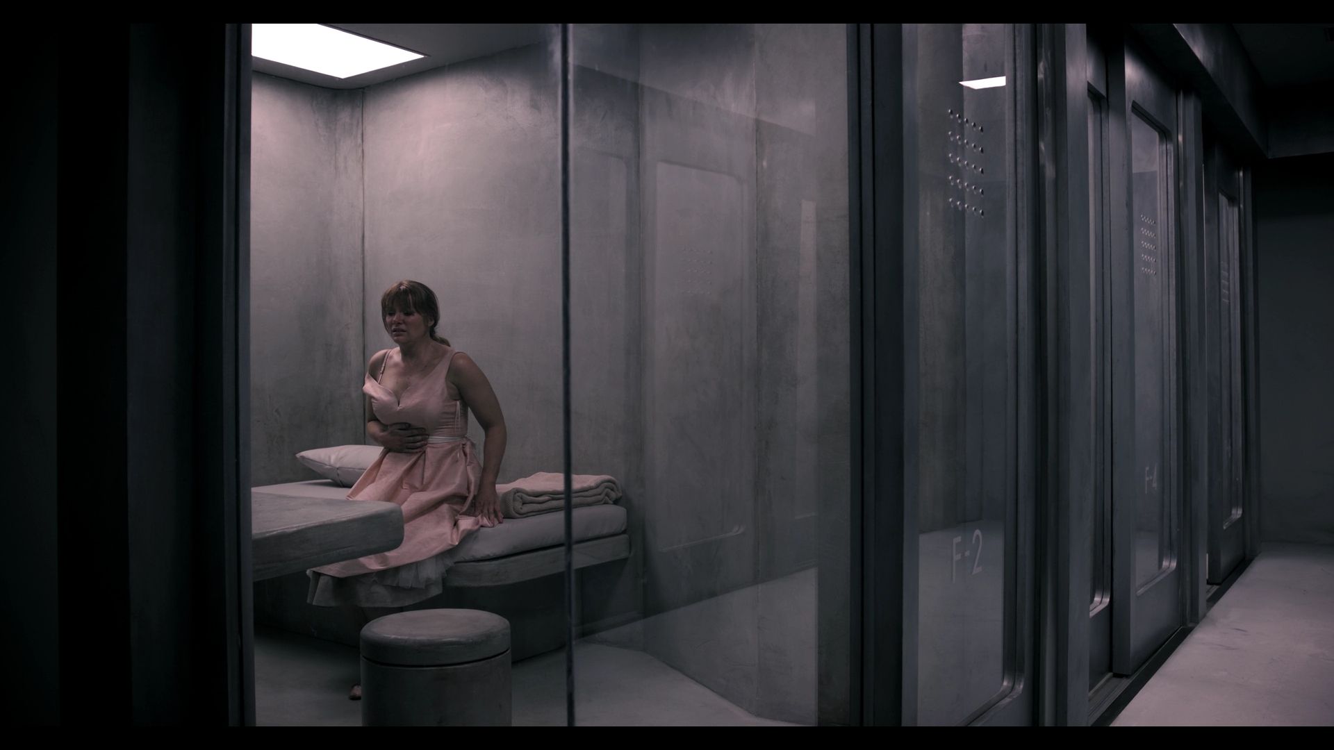 BlackMirror_3x01_Nosedive_1108.jpg